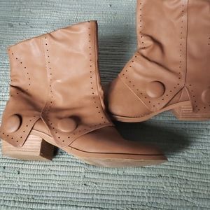 Ankle boots